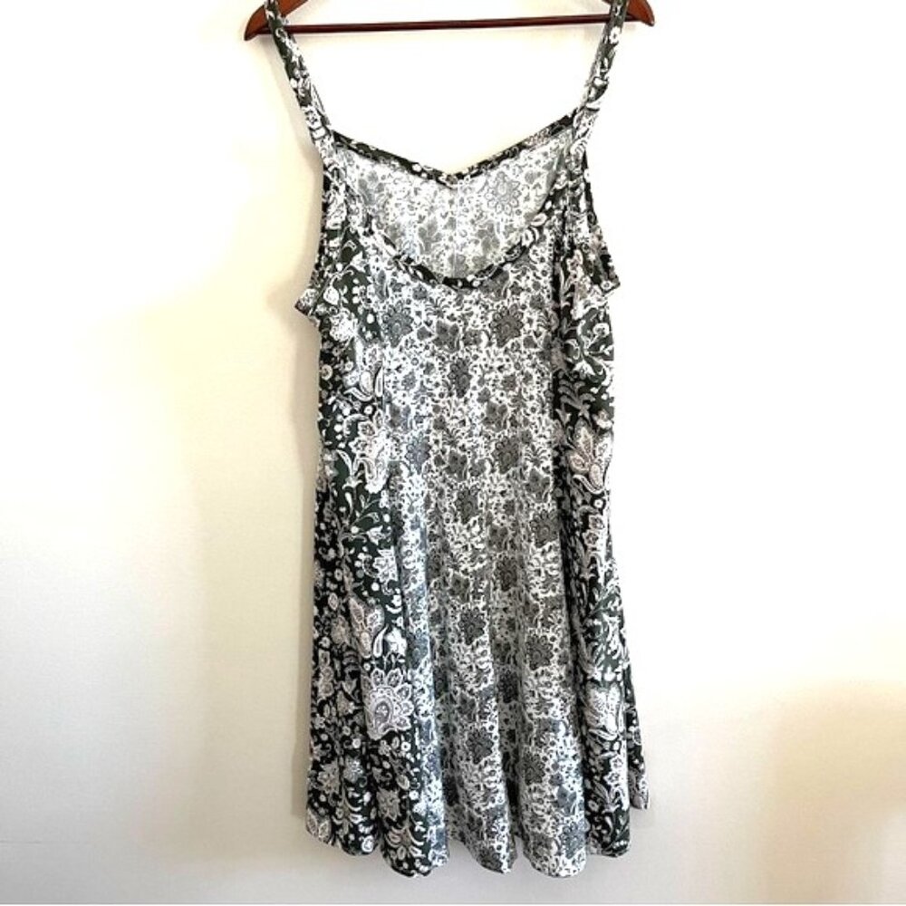 Torrid Black and White Floral Midi Dress - Picture 13 of 13